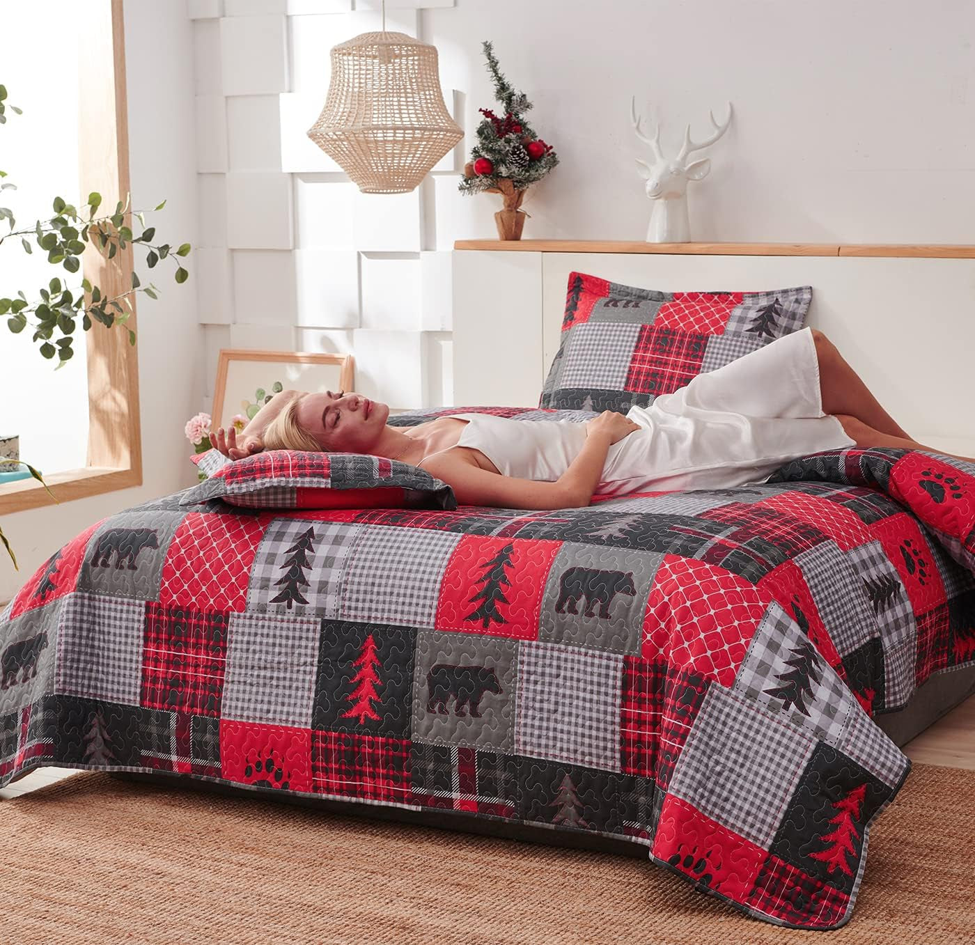 Rustic Queen Size Quilt Set - Plaid Country Patchwork Bedding, Reversible Quilts - Lightweight Bedspread