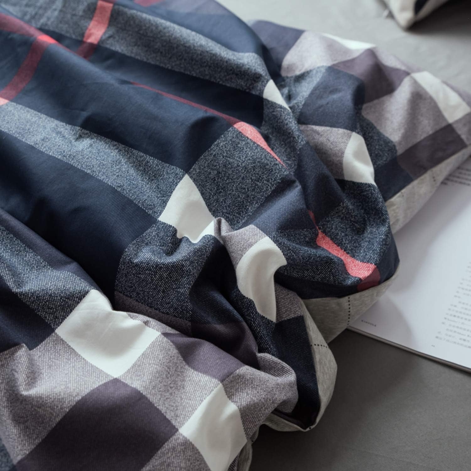 Navy Blue Plaid Comforter Set - Queen Size Teen Boys Bedding with Dark Blue & White Grid Comforter, Buffalo Plaid, Tartan Checkered & Gingham Pattern